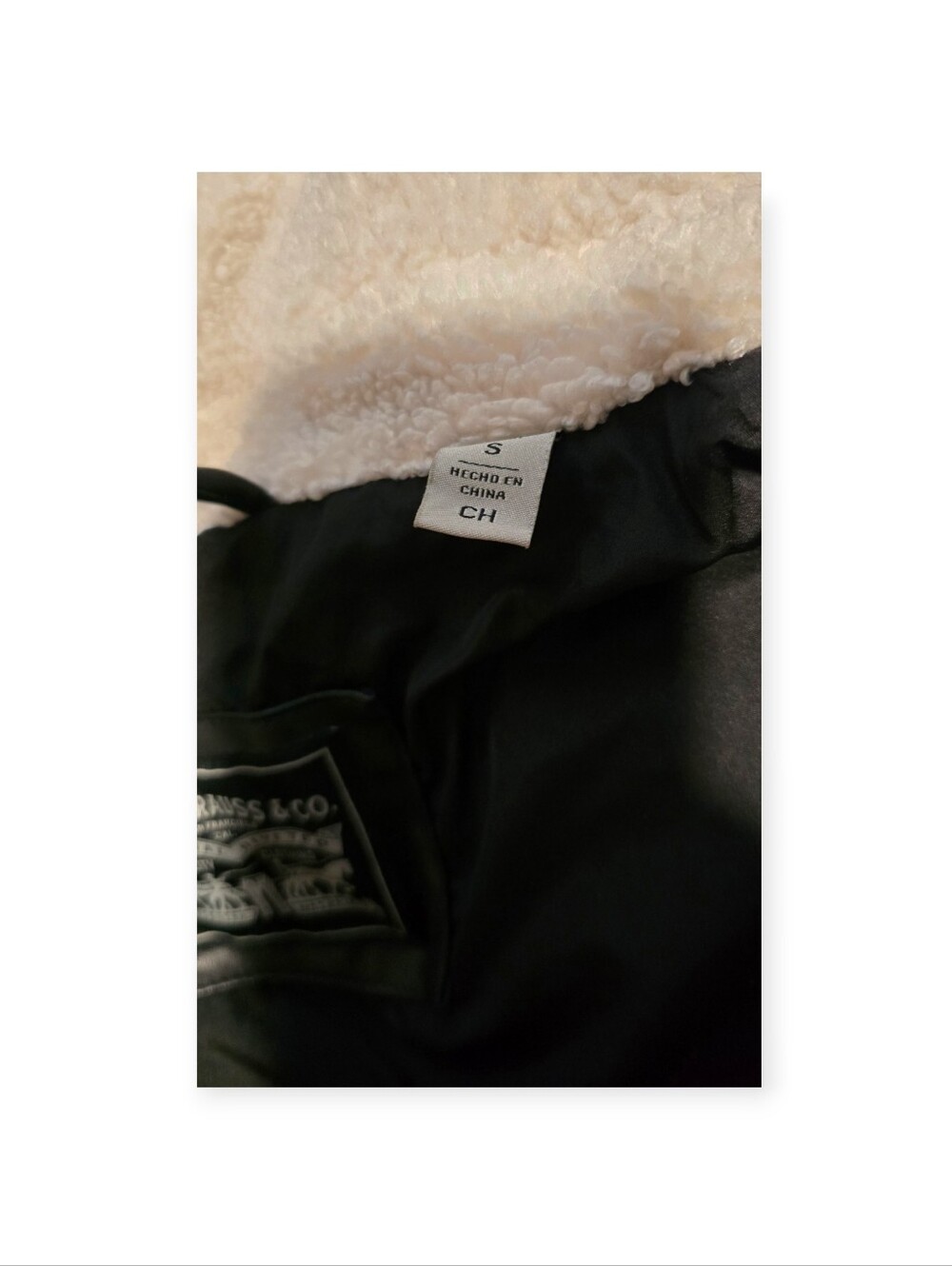 Levi's women's black faux leather puffer - Picture 7 of 8